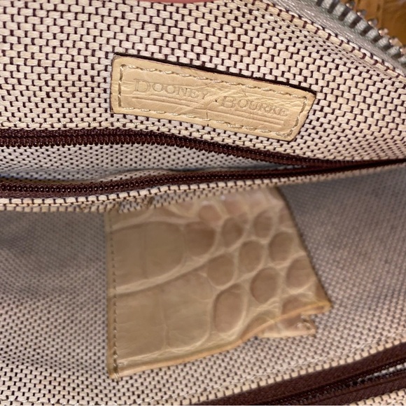 Dooney & Bourke Vintage Bone Croc Embossed Barrel Duffle Purse Bag - Picture 12 of 14